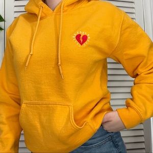 heartbreak yellow hoodie 💔